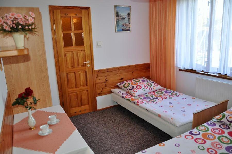 Hotel Jantar Ostrowo  Exterior foto